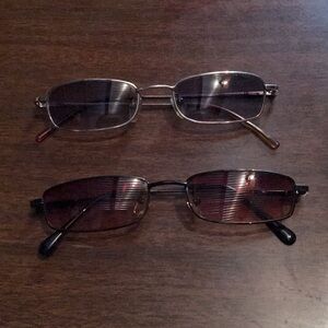 Sexy sunglasses 1 tan lens
Sexy sunglasses 2 black lens